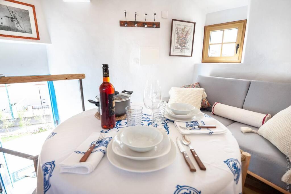 Cozy Windmill Close To The Beach โลรินญา ภายนอก รูปภาพ
